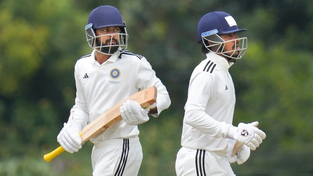 रजत पाटीदार की कप्तानी वाली सेंट्रल जोन ने दलीप ट्रॉफी फाइनल में अपना...