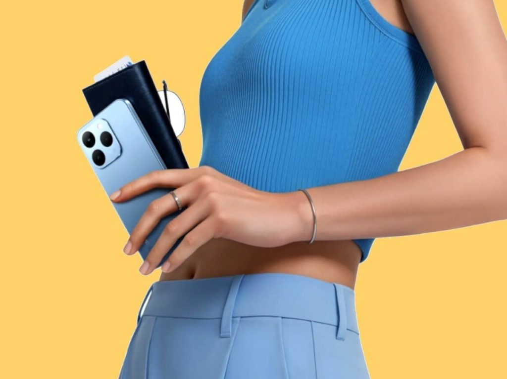 Realme 15T 5G की पहली सेल, 7000mAh बैटरी वाला हल्का और पतला फोन, मिलेगा इतना...