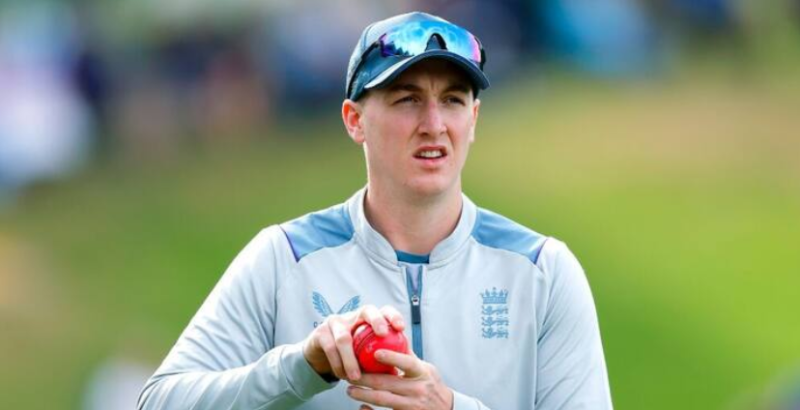 એશિઝ 2025: ઇંગ્લેન્ડની ટીમમાં આશ્ચર્યજનક પરિવર્તન, હેરી બ્રૂકે મોટું સંભાળ્યું … एशेज 2025: इंग्लैंड टीम में हैरान करने वाला बदलाव, हैरी ब्रूक ने संभाली बड़ी...