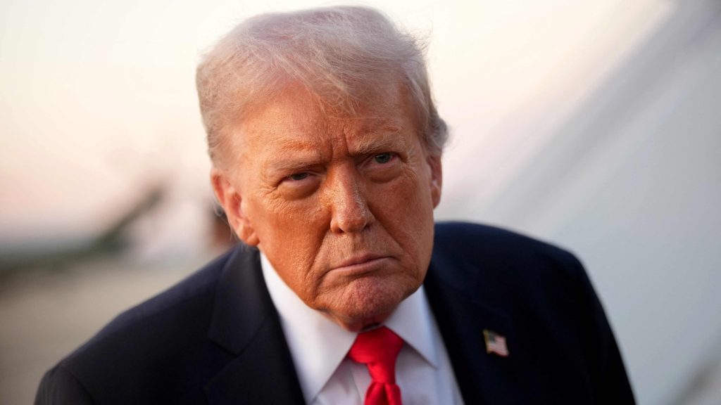 थरूर ने कहा कि टैरिफ के प्रभाव को कम करने के लिए भारत को निर्यात बाजारों में...