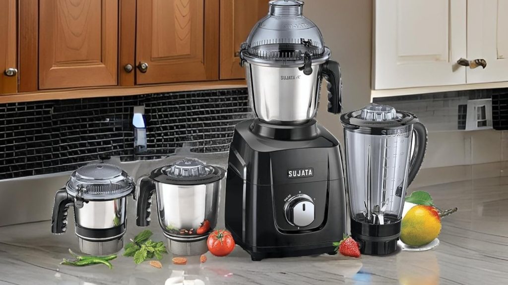 1000 Watts Mixer Grinder: किचन में साथ देने के लिए ग्राइंडर एक अच्छा ऑप्शन होता है। अगर आप...