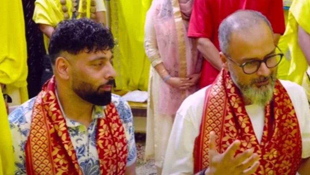 कई बॉलीवुड सिलेब्रिटीज के बाद सिंगर बादशाह भी प्रेमानंद महाराज के आश्रम...