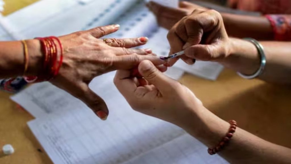 बिहार विधानसभा चुनाव की तारीखों का ऐलान अगले हफ्ते हो सकता है. चुनाव आयोग...