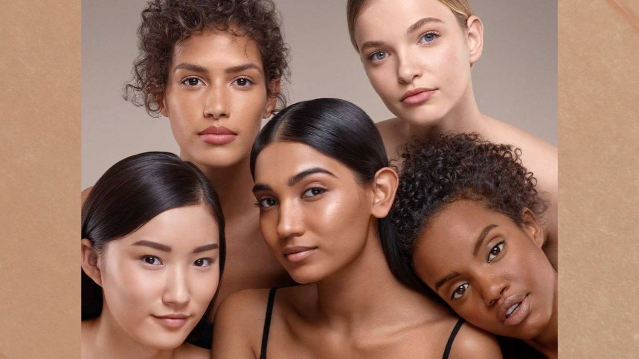 તેઓ પણ પ્રામાણિક છે: શ્યામ -રંગીન છોકરીઓ દરેક વસ્તુમાં પ્રામાણિક હોય છે, પછી ભલે તે પ્રેમ હોય કે કંઈક. એકવાર તેણી કંઈક નક્કી કરે છે, તે પૂર્ણ કર્યા વિના શાંતિથી બેસતી નથી. તેથી જ તેઓને હઠીલા પણ માનવામાં આવે છે.