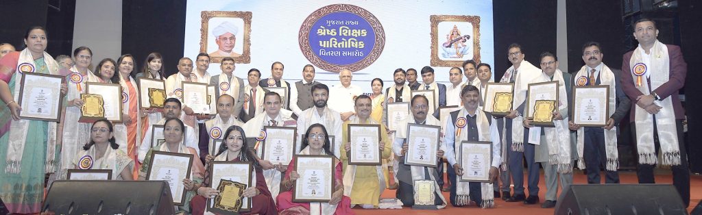 AI તાલીમ આપી શકે, પણ વિદ્યાર્થીઓમાં સંસ્કારોનું સિંચન તો શિક્ષક જ કરી શકે:...