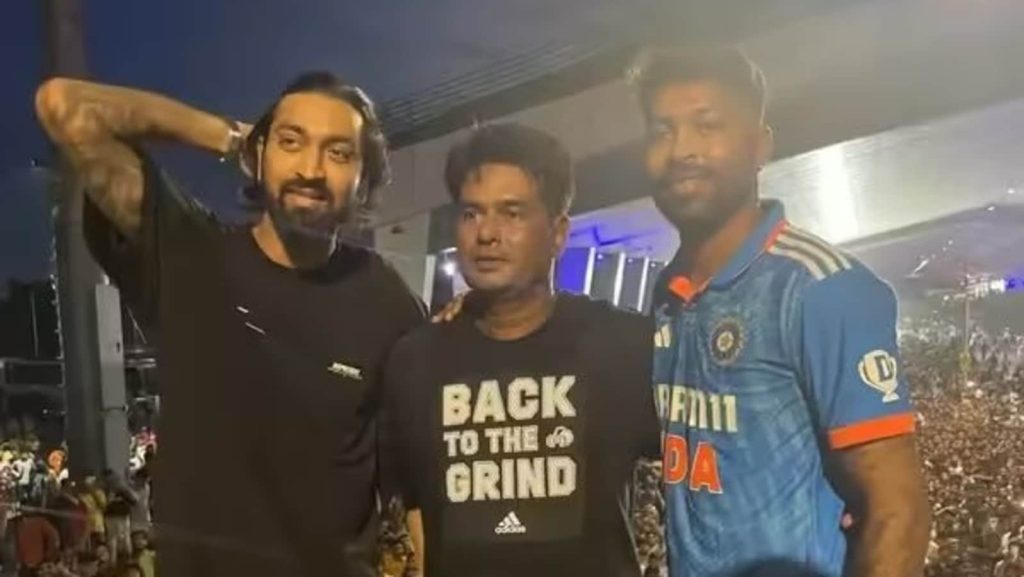 हार्दिक पांड्या और क्रुणाल पांड्या के कोच जितेंद्र सिंह ने खुलासा किया है...