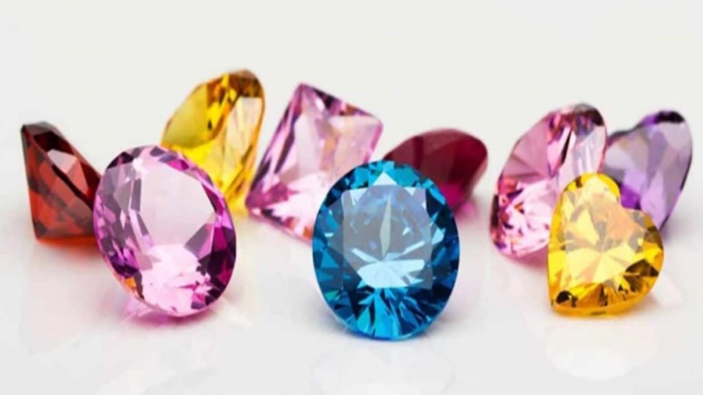 Gemstone for Career: कई बार ऐसा होता है कि ढेर सारी मेहनत करने के बाद भी मन के हिसाब से...