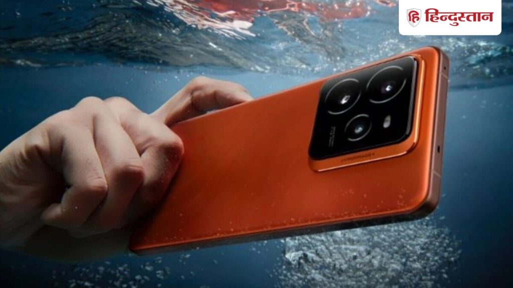 यह धमाकेदार डील 12जीबी रैम और 256जीबी के इंटरनल स्टोरेज वाले Realme GT 7 Pro पर दी जा...