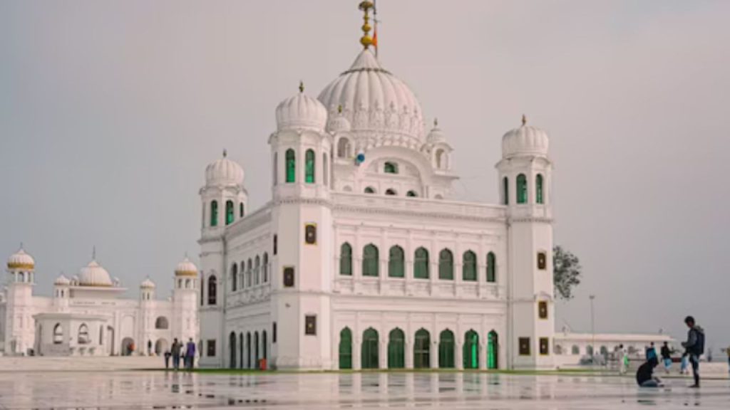 भारत सरकार ने गुरु नानक देव जी के प्रकाश पर्व पर सिख जत्थों को पाकिस्तान...