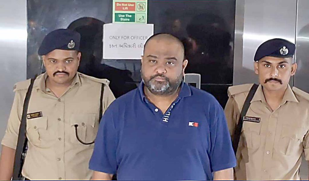 રૂ.૨૨૦૦ કરોડના ક્રિકેટ સટ્ટા કેસમાં હર્ષિત જૈન કરી શકે છે નવા ખુલાસાઃ… રૂ.૨૨૦૦ કરોડના ક્રિકેટ સટ્ટા કેસમાં હર્ષિત જૈન કરી શકે છે નવા ખુલાસાઃ...