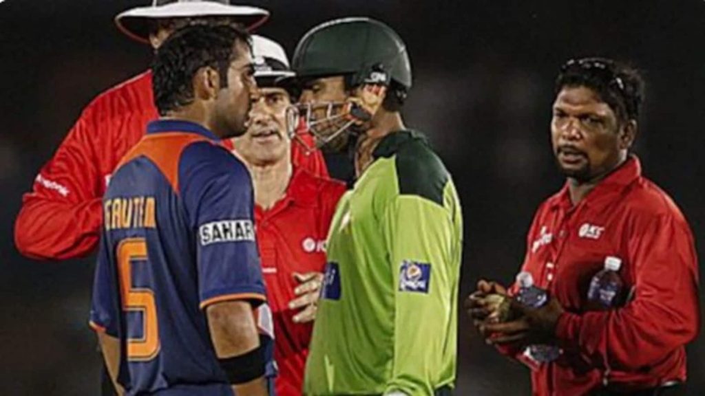 पाकिस्तान के पूर्व क्रिकेटर कामरान अकमल ने 2010 एशिया कप में गौतम गंभीर के...