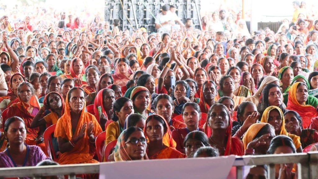 बिहार में 75 लाख महिलाओं के खाते में भेजे गए 10-10 हजार रुपये, जानिए योजना