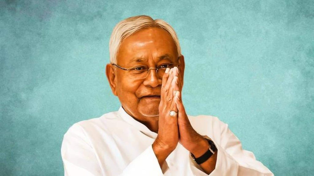 कौन हैं बिहार के विकास मित्र, जिन्हें टैबलेट खरीदने के लिए 25,000 रुपये देगी नीतीश सरकार?