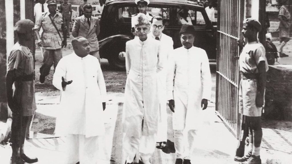 जिन्ना की हालत दिन-ब-दिन बिगड़ती जा रही थी। 11 सितंबर, 1948 को उन्हें जियारत से...