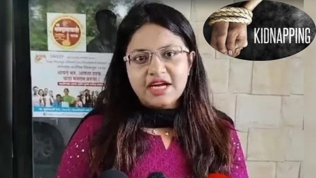 निलंबित आईएएस अधिकारी पूजा खेड़कर की मां मनोरमा खेड़कर पर पुणे में ट्रक...