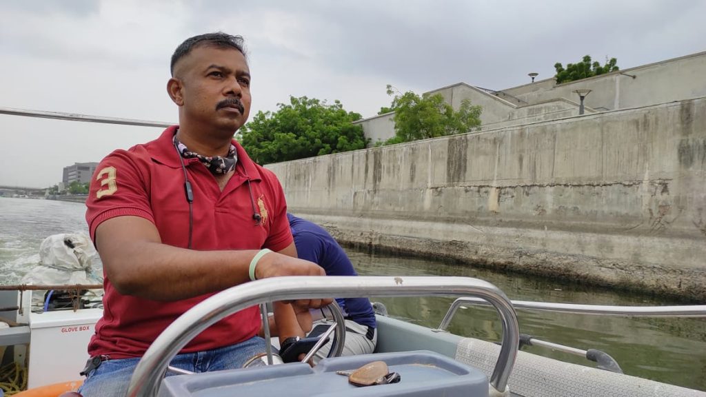 સાબરમતીના પાણીમાં કૂદેલા સપનાંઓને ફરી જીવંત બનાવનાર અમદાવાદ ફાયર...