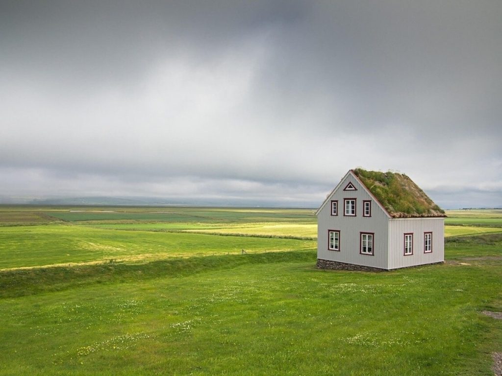 Vastu Tips: वास्तु के अनुसार घर या प्लॉट खरीदते समय किन बातों का ध्यान रखना...