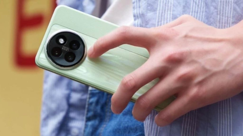 32 मेगापिक्सल के दो सेल्फी कैमरा वाला शाओमी का धांसू फोन अपने ओरिजिनल लॉन्च...