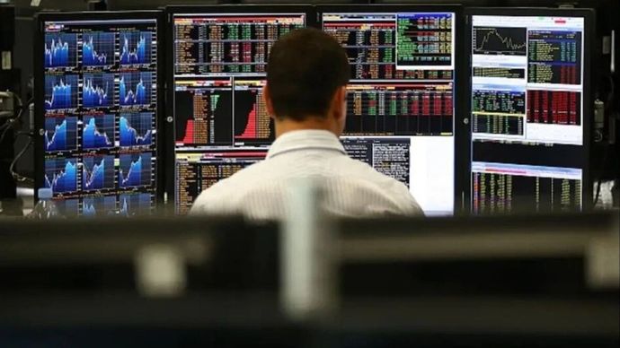 ₹50 કરતા ઓછા આ ઓટો સ્ટોકમાં શાનદાર તેજી! હોન્ડા, ટીવીએસ જેવી કંપનીઓ… ₹50 से कम वाले इस ऑटो स्टॉक में शानदार रैली! होंडा, टीवीएस जैसी कंपनियों को...