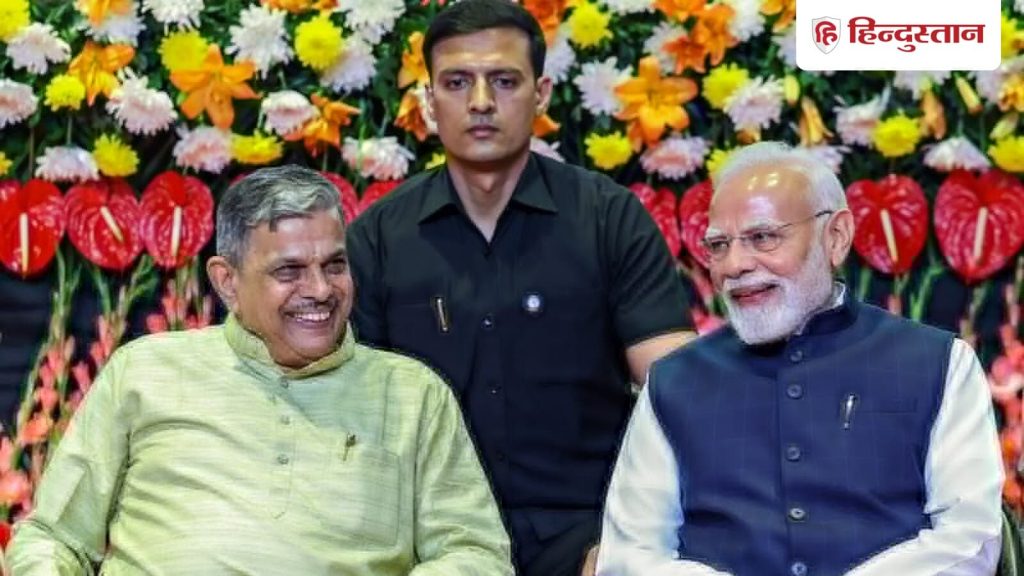 આરએસએસના સ્થાપક ડો. RSS संस्थापक डॉ. हेडगेवार का उल्लेख करते हुए PM ने कहा कि वह जानते थे कि राष्ट्र...