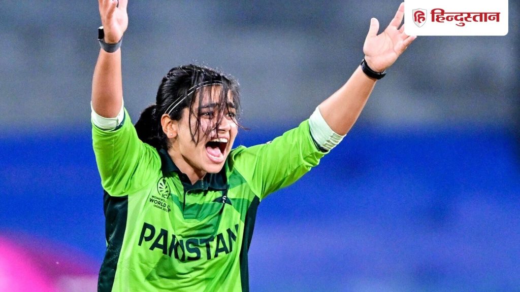 भारत और पाकिस्तान के बीच रविवार को महिला वनडे वर्ल्ड कप 2025 में भिड़ंत होगी।...