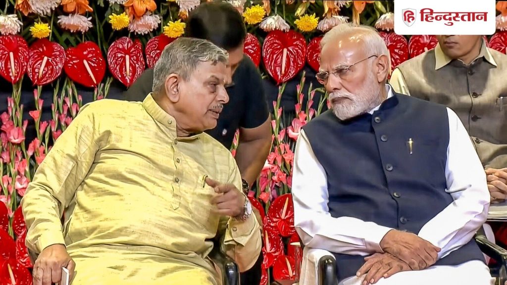 તેમણે એમ પણ કહ્યું કે અમારી ‘સ્વયંસેવક’ પે generation ી નસીબદાર છે કે તે આરએસએસ છે … उन्होंने यह भी कहा कि हमारी ‘स्वयंसेवक’ पीढ़ी भाग्यशाली है कि वह आरएसएस के...