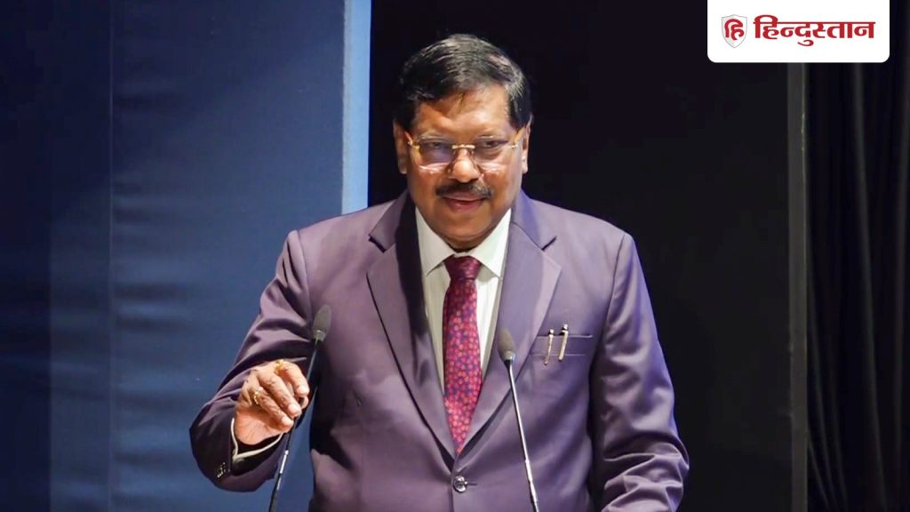 Justice B R Gavai: सुप्रीम कोर्ट के मुख्य न्यायाधीश बी आर गवई ने कहा कि उनका जन्म एक...