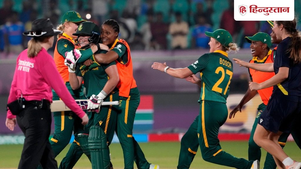 साउथ अफ्रीका ने इस मैच में 5 विकेट गिरने के बाद 171 रन बनाए, जो वुमेंस क्रिकेट...