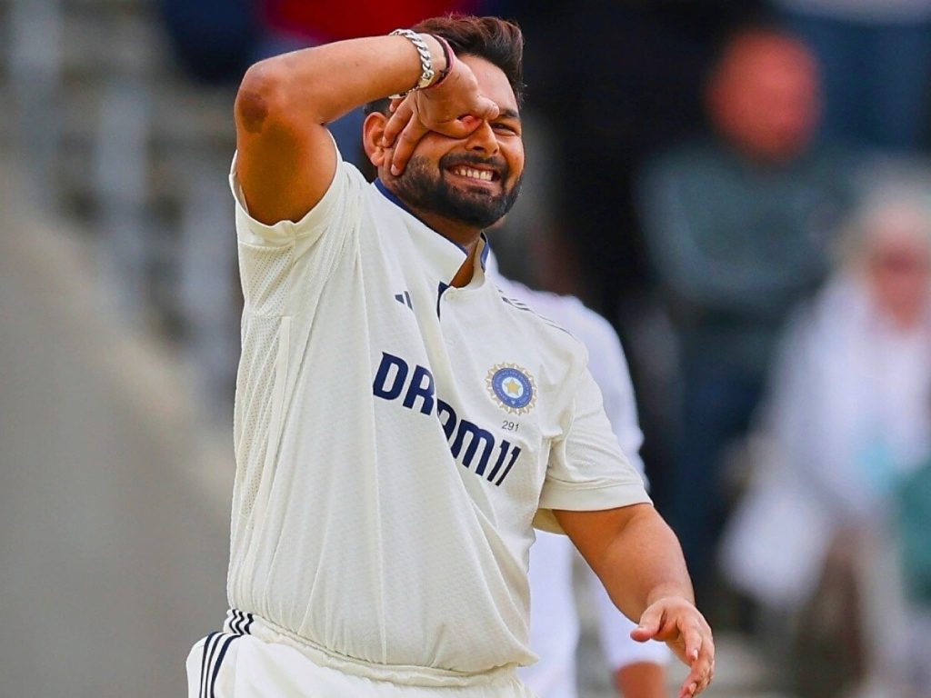 ऋषभ पंत के बर्थडे पर जानिए उनके 5 अद्भुत रिकॉर्ड, ये कमाल करने वाले दुनिया के इकलौते...