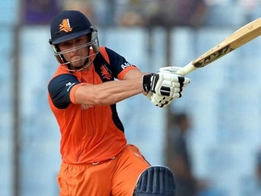 वनडे इतिहास में सबसे धीमा शतक लगाने वाले टॉप 5 बल्लेबाज, भारत के खिलाफ हुई थीं सुस्ती की हदें...