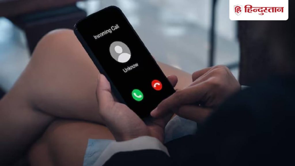 સરકાર તરફથી મોટી ભેટઃ હવે જ્યારે તમને કોલ આવશે, ત્યારે તમને કોલ કરનારનું સાચું નામ દેખાશે, તમને ખોટા સ્પામ કોલથી મળશે સુરક્ષા… सरकार का बड़ा तोहफा: अब फोन आने पर दिखेगा Caller का असली नाम, झूठे Spam Calls से मिलेगी...