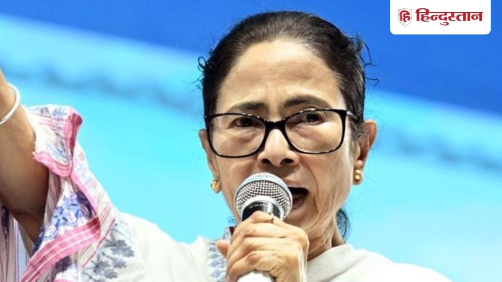 पश्चिम बंगाल में बाढ़ और भूस्खलन के संकट के बीच मुख्यमंत्री ममता बनर्जी ने...