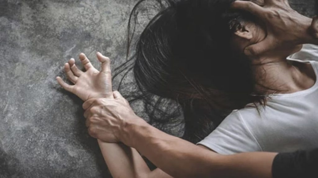 Bengaluru Student Raped: बेंगलुरु के एक इंजीनियरिंग कॉलेज में 21 वर्षीय छात्रा के साथ...