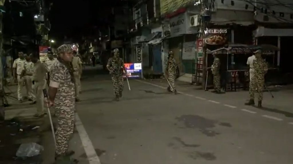 Cuttack Violence: दुर्गा पूजा मूर्ति विसर्जन के दौरान कटक में हिंसक झड़प हुई, जिसके...