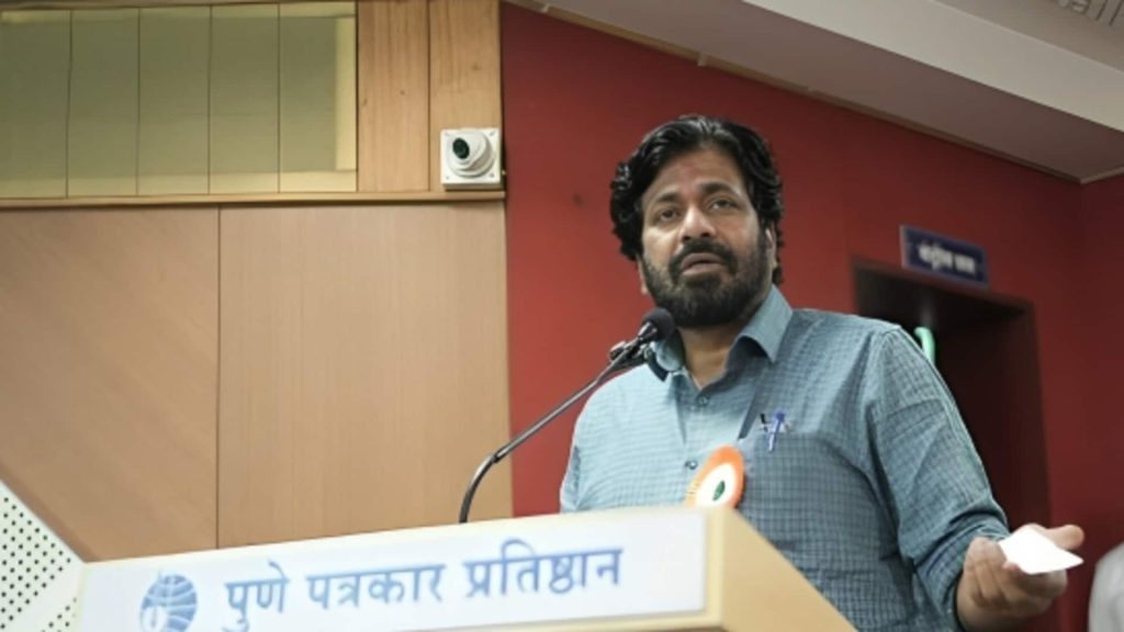 महाराष्ट्र: पूर्व मंत्री बच्चू कडू की किसानों को सलाह, बोले- आत्महत्या की जगह विधायकों को मारे