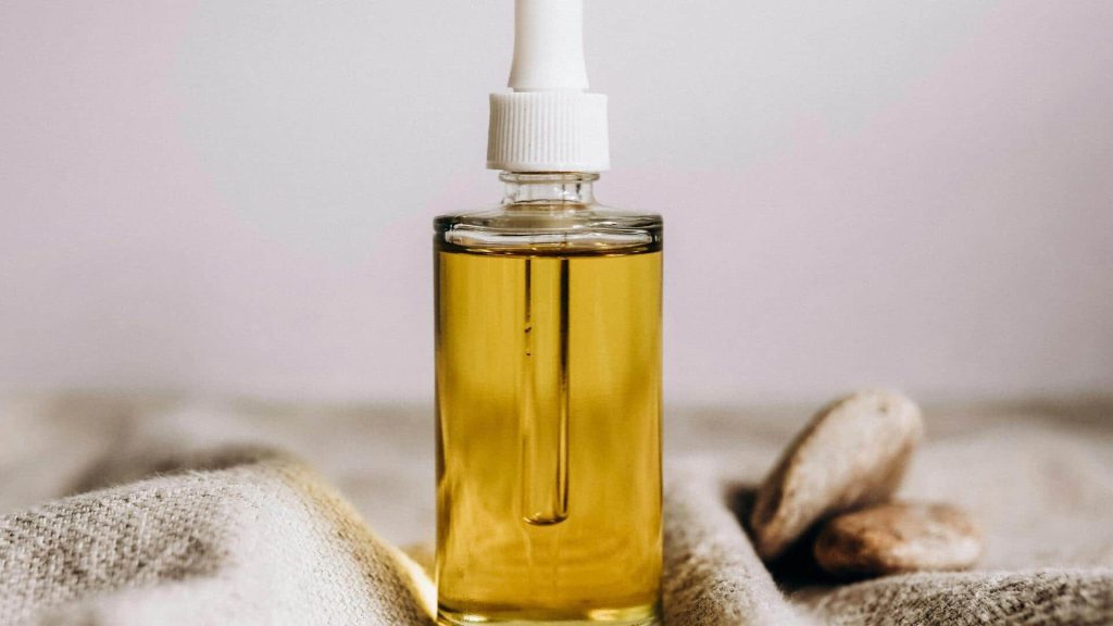 मकड़ियों से छुटकारा पाने के लिए आजमाएं ये 5 घरेलू नुस्खे, जल्द मिलेगा फायदा