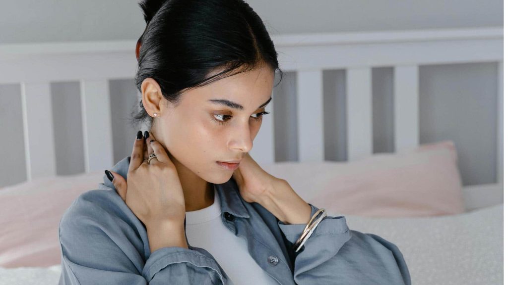 गले को साफ और स्वस्थ रखने के लिए अपनाएं ये 5 घरेलू नुस्खे