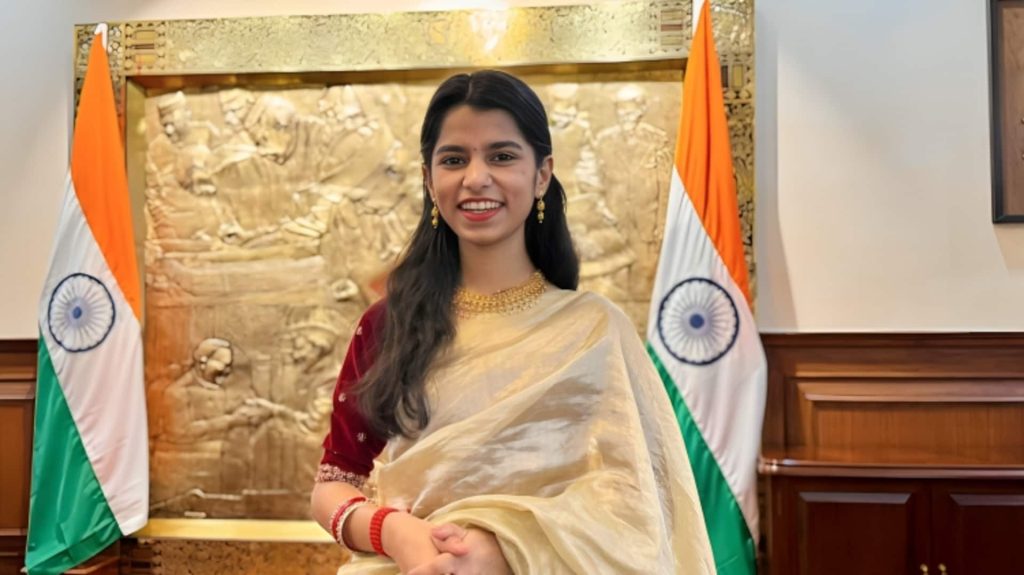 મૈથિલી ઠાકુર બિહારના અલીનગરથી ચૂંટણી લડશે, ભાજપે… बिहार के अलीनगर से चुनाव लड़ेंगी मैथिली ठाकुर, भाजपा ने उम्मीदवारों की दूसरी सूची जारी की