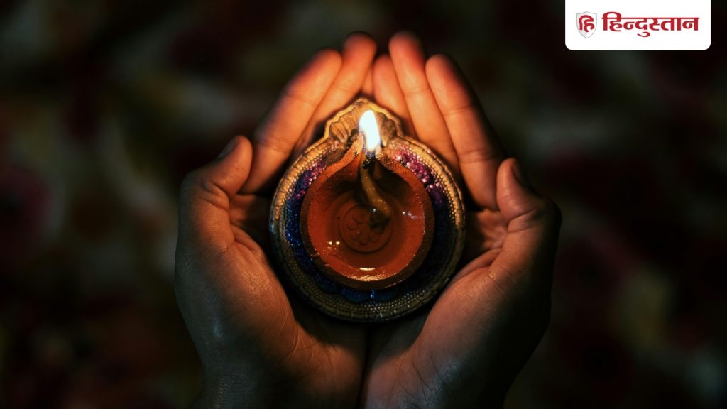 Happy Diwali Wishes Photos: इन 11 जबरदस्त मैसेज, फोटो के साथ दें दिवाली की...