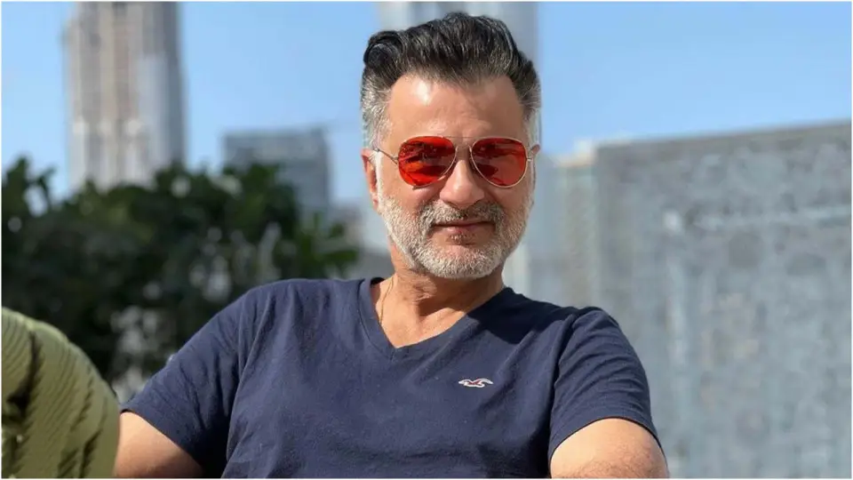 માધુરી દીક્ષિત, બોની અને સાથે રોમાંસ કર્યો… Sanjay Kapoor Birthday