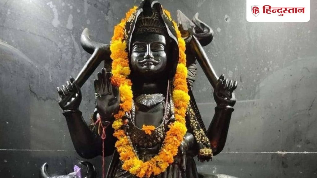 शनिवार को करें ये उपाय, शनिदेव होंगे प्रसन्न, दुख-दर्द होंगे...