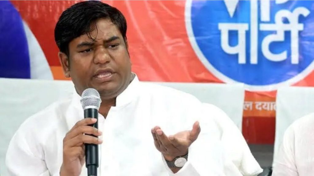 Bihar Assembly Elections: दरभंगा में अपने भाई संतोष सहनी के नामांकन के दौरान उन्होंने...