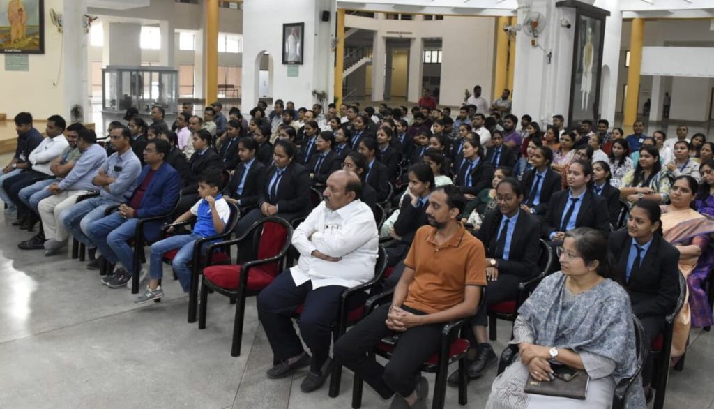 ગુજરાત વિધાનસભા ખાતે  શ્રી અમૃતલાલ વિઠ્ઠલદાસ ઠક્કર-“ઠક્કરબાપા”ની ૧૫૬મી...