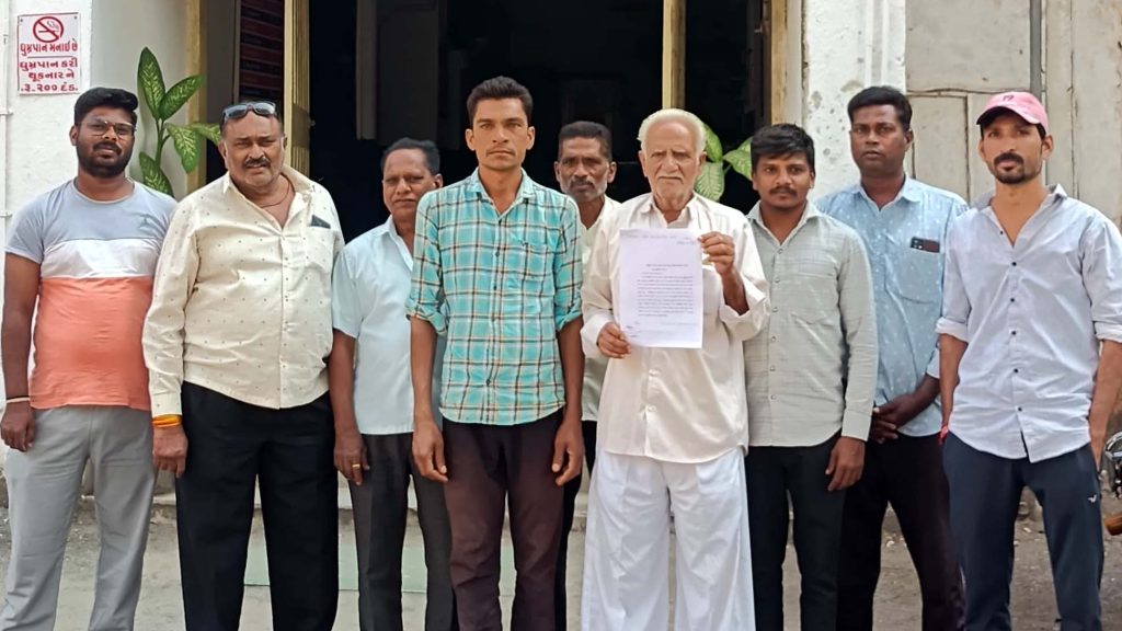 શહેરમાં રખડતાં ઢોરનો ત્રાસ ઘટ્યો તો હવે ગામડાઓમાં ત્રાસ વધ્યોઃ પોલીસને...