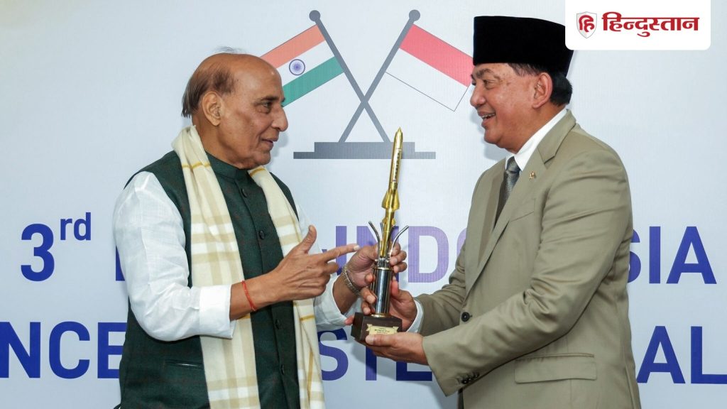 ઓપરેશન સિંદૂરમાં ધમાલ મચાવનાર બ્રહ્મોસ મિસાઈલની માંગ વધી છે, મુસ્લિમ દેશોને વેચવામાં આવી રહી છે… ऑपरेशन सिंदूर में धूम मचाने वाले ब्रह्मोस मिसाइल की बढ़ी डिमांड, मुस्लिम देश के साथ हो रही...