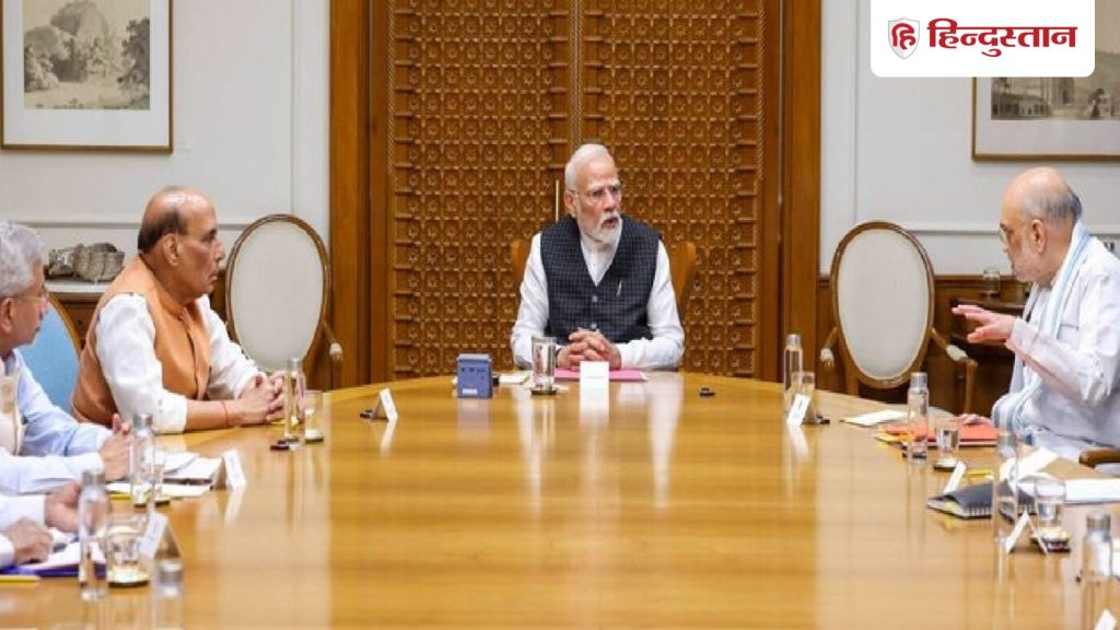 फिर होगा ऑपरेशन सिंदूर? विदेश से लौटते PM करेंगे कैबिनेट सुरक्षा समिति की बैठक; पाक में...