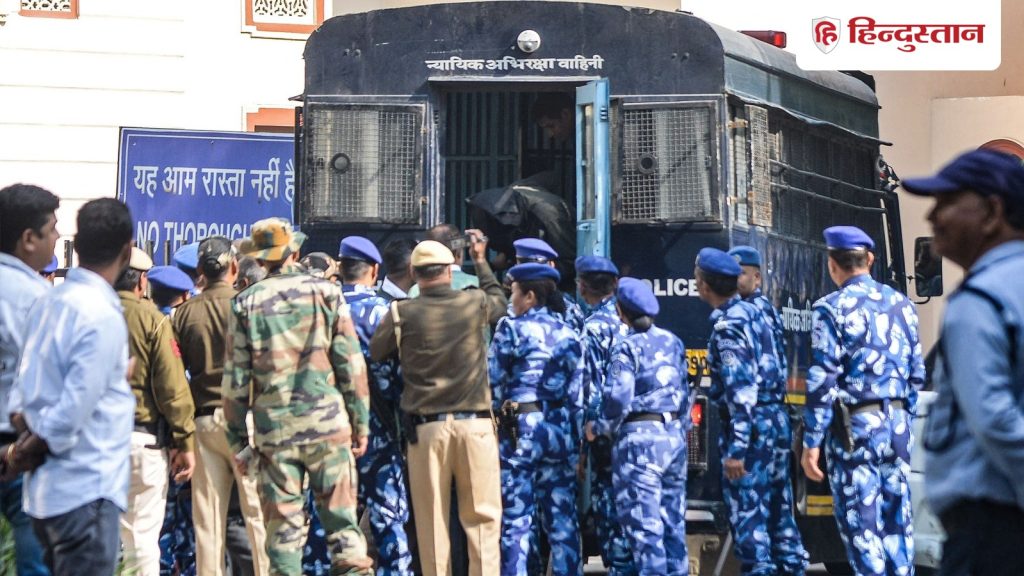 भारत में जैश का &lsquo;ड्रोन दस्ता&rsquo;, तैयार कर रहा था मिनी रॉकेट; बम और जूते के कनेक्शन ने...