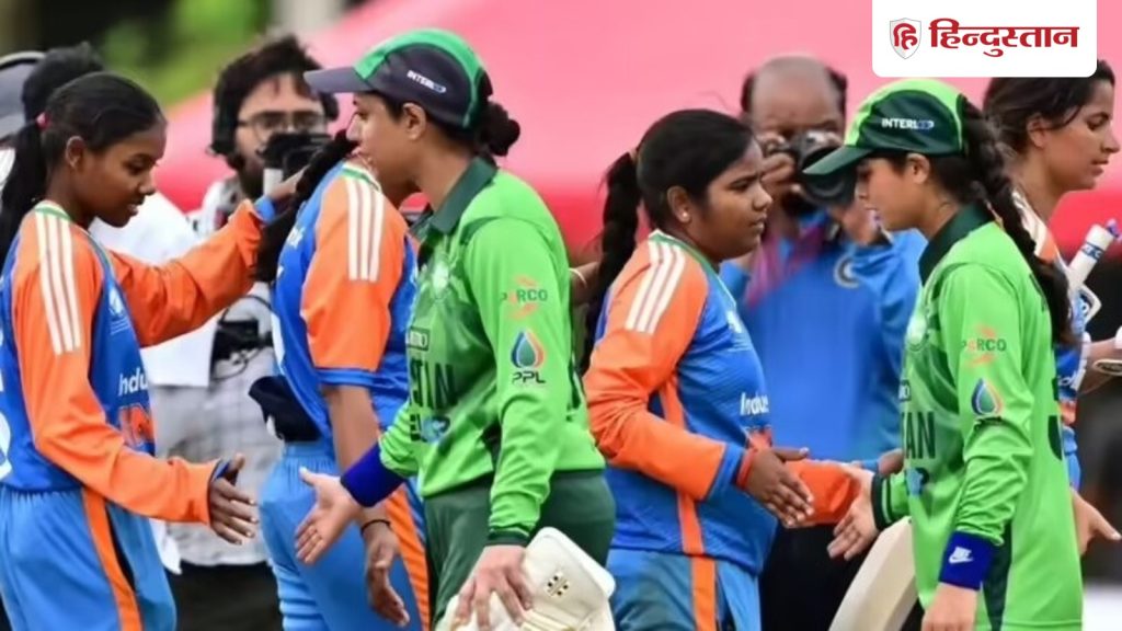 इस टूर्नामेंट में भारत और पाकिस्तान की क्रिकेट टीमों ने एक दूसरे से मिलाए हाथ;...