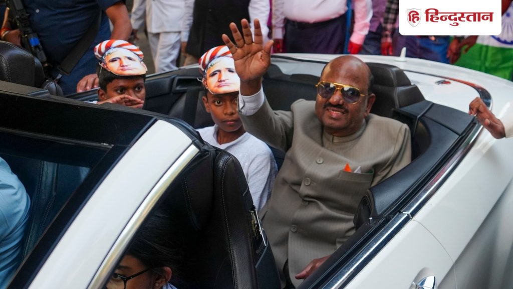 TMCએ રાજ્યપાલ પર શસ્ત્રો વહેંચવાનો આરોપ લગાવ્યો, આનંદ બોઝે કહ્યું- માફી ન માગો… TMC ने राज्यपाल पर हथियार बांटने का लगाया आरोप, आनंद बोस बोले- माफी मांगो नहीं...