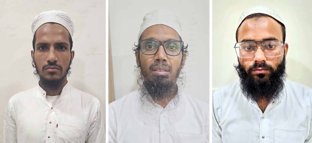 અહેમદ સૈયદ ૭ નવેમ્બરની સાંજે અમદાવાદની આ હોટલમાંથી બહાર નીકળતો જોવા...